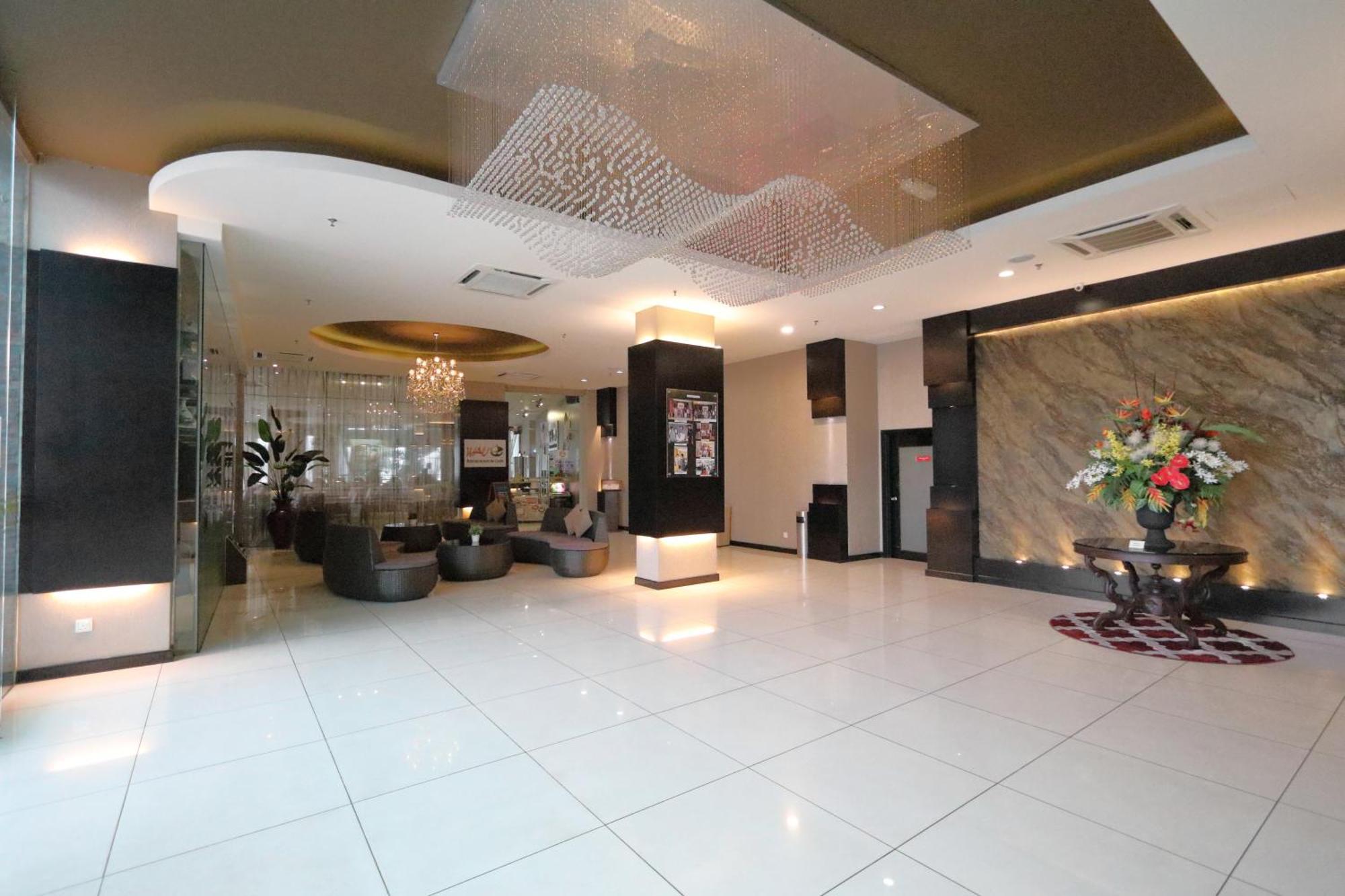 The Guest Hotel & Spa Петалинг Джая Екстериор снимка