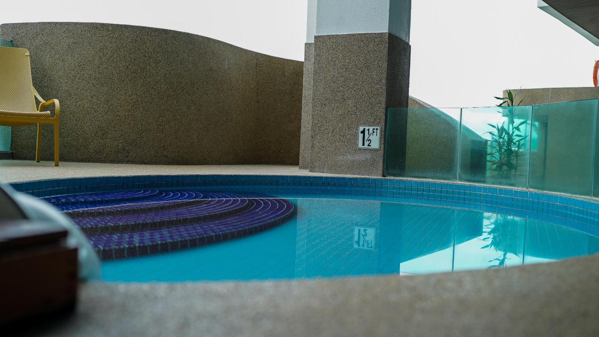 The Guest Hotel & Spa Петалинг Джая Екстериор снимка