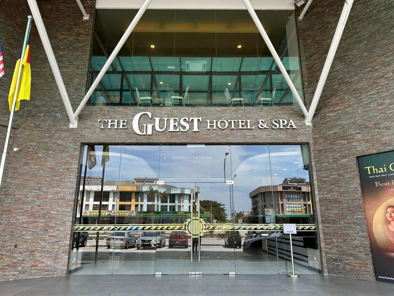 The Guest Hotel & Spa Петалинг Джая Екстериор снимка