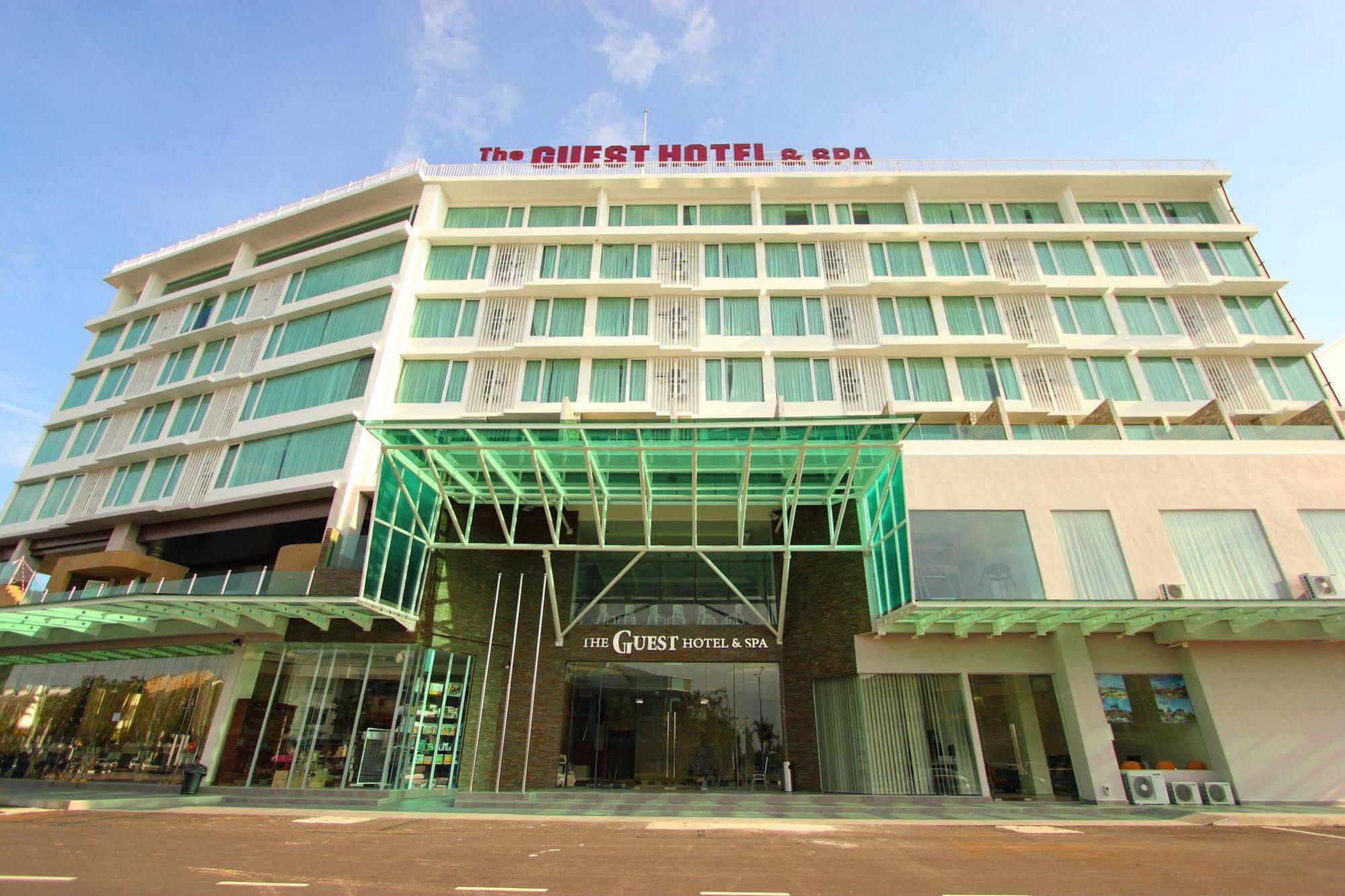 The Guest Hotel & Spa Петалинг Джая Екстериор снимка
