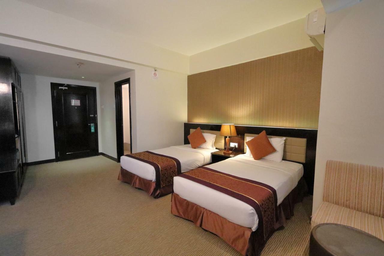 The Guest Hotel & Spa Петалинг Джая Екстериор снимка
