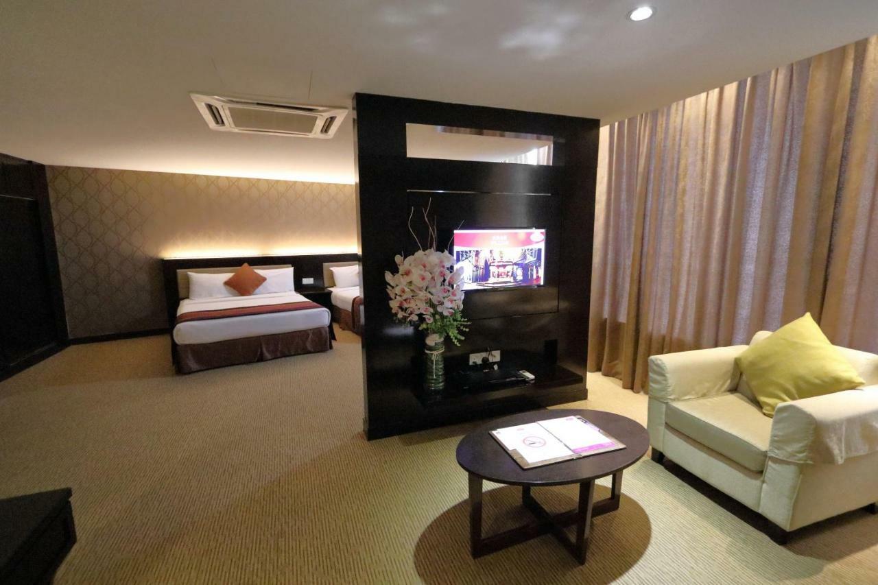 The Guest Hotel & Spa Петалинг Джая Екстериор снимка