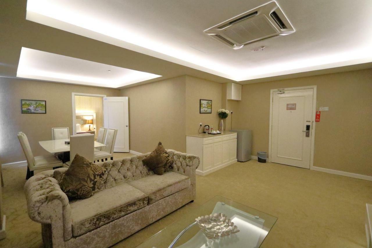 The Guest Hotel & Spa Петалинг Джая Екстериор снимка